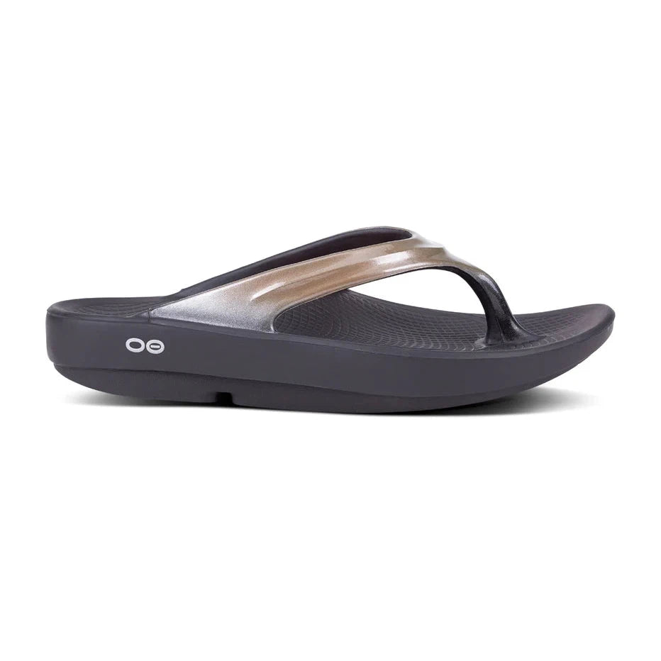 OOfos OOlala Luxe Sandal | Women's | Latte | Recovery