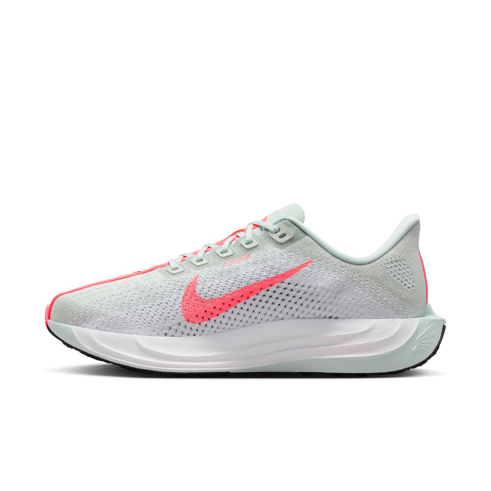 NIKE Women s Pegasus Plus Running Shoes