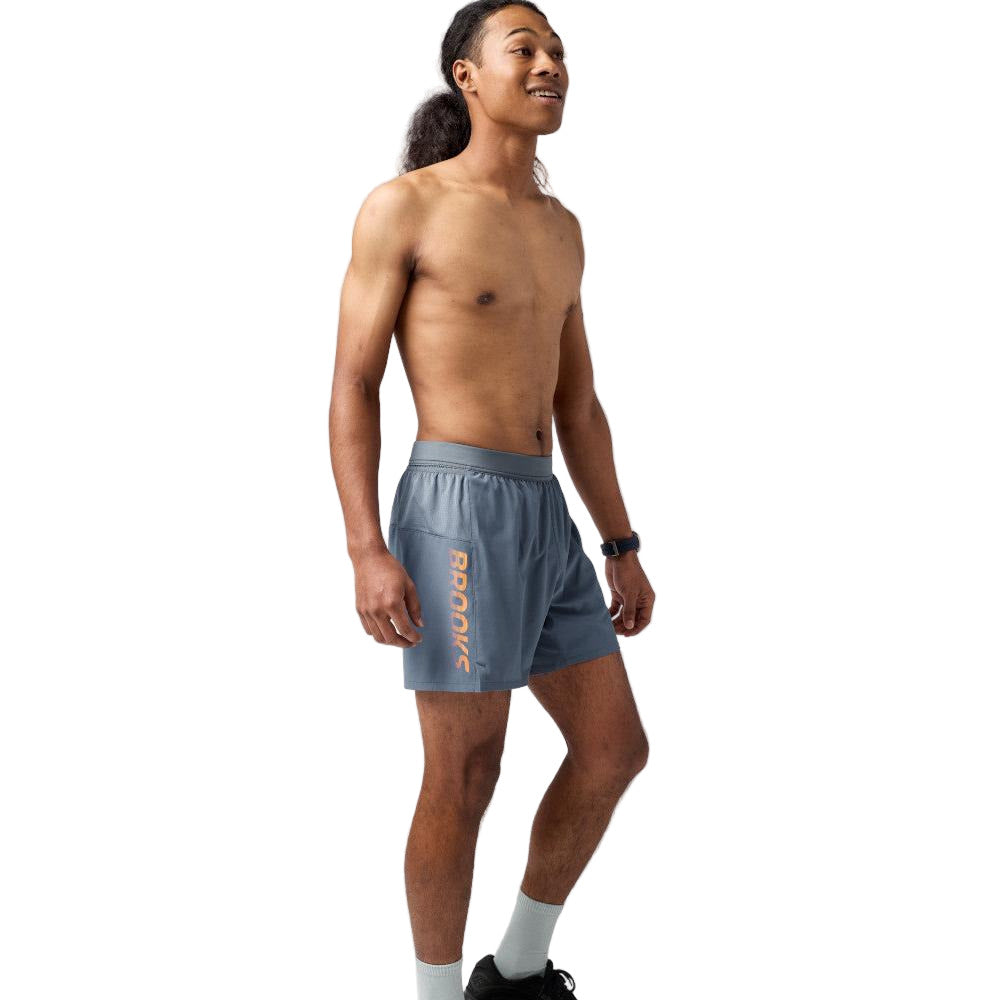 BROOKS Men's Journey 5" Short Storm/Speed Logo - 211542-010