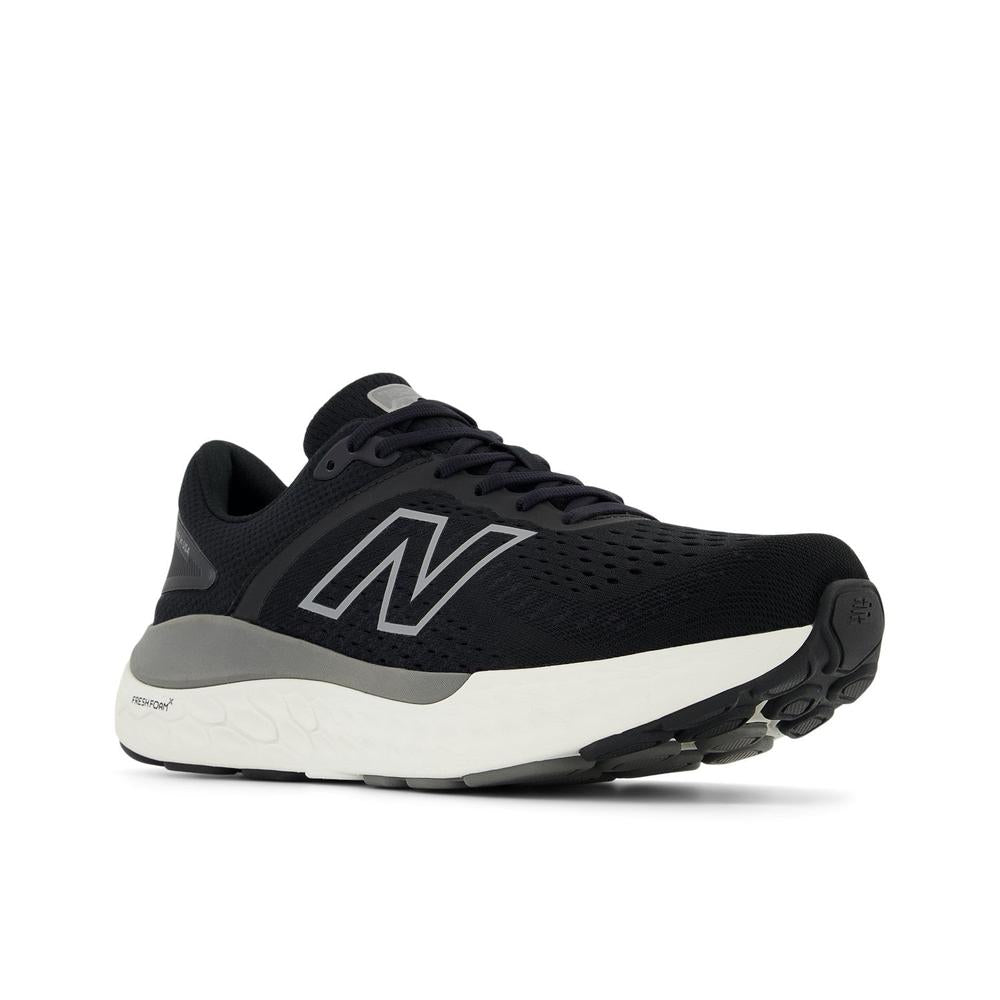 NEW BALANCE 1540 v4 | Black | Men's Motion-Control Running Shoes
