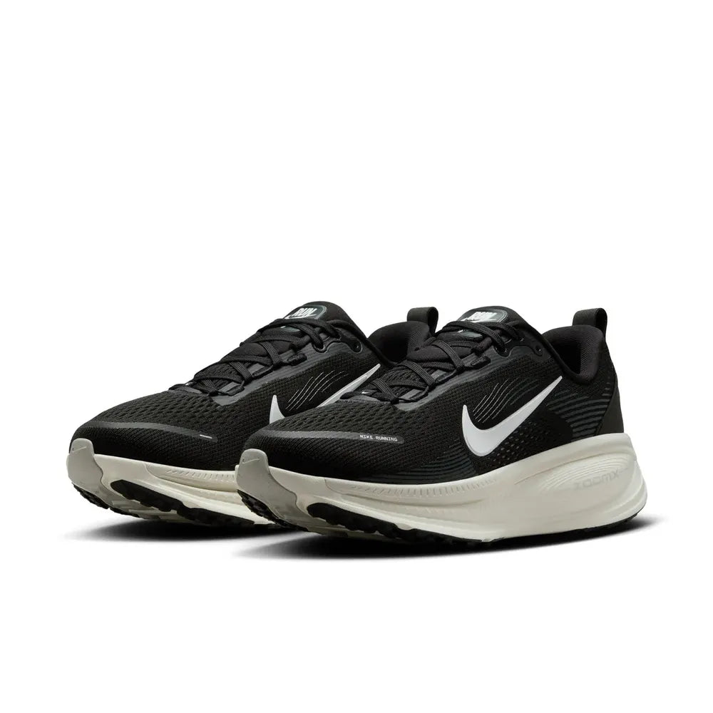 NIKE Vomero 18 | Black/Summit White-Coconut Milk | Men's High