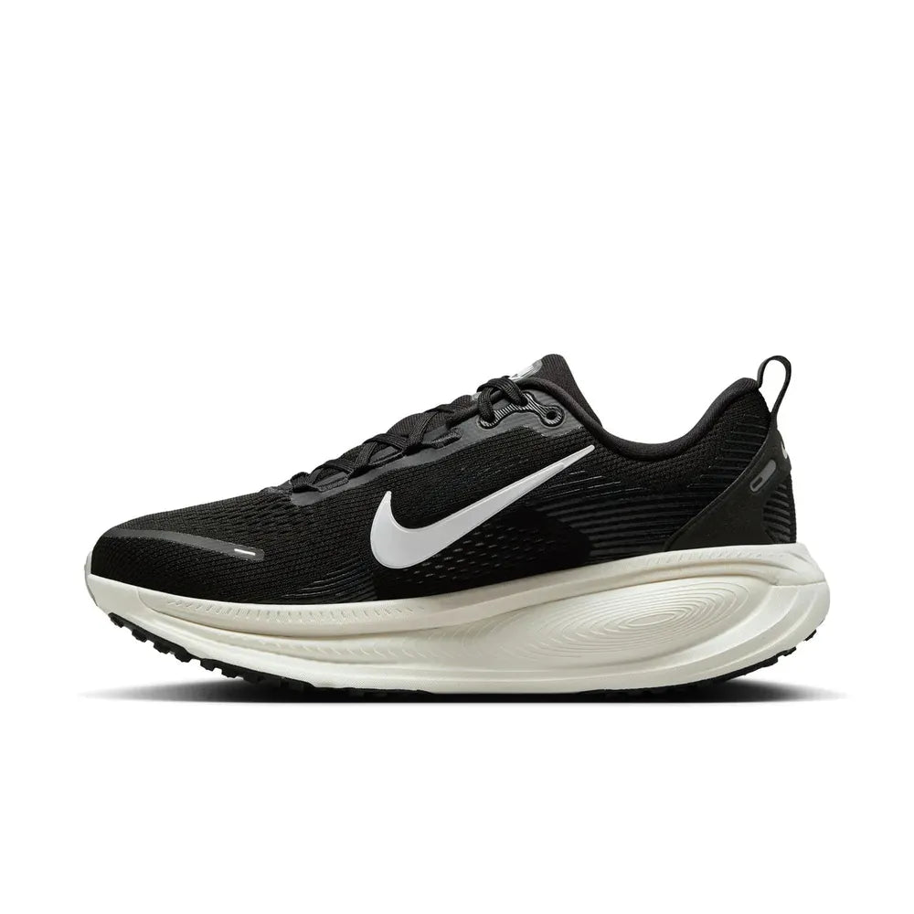 nike ボメロ18 NIKE Vomero 18 | Black/Summit White-Coconut Milk | Men's High