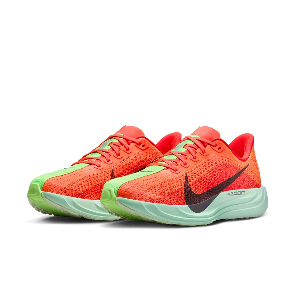 NIKE W Pegasus Plus - BRIGHT CRIMSON/CAVE PURPLE-LIME BLAST - FQ7261-600